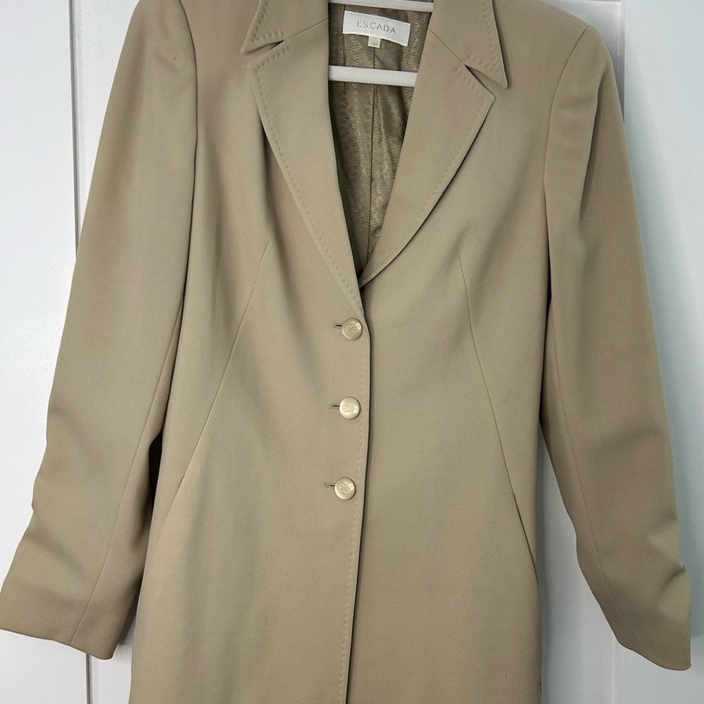Escada Women's Beige Blazer